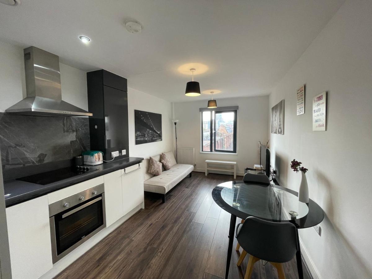 Modern Apartment Near Bullring Birmingham Exteriör bild